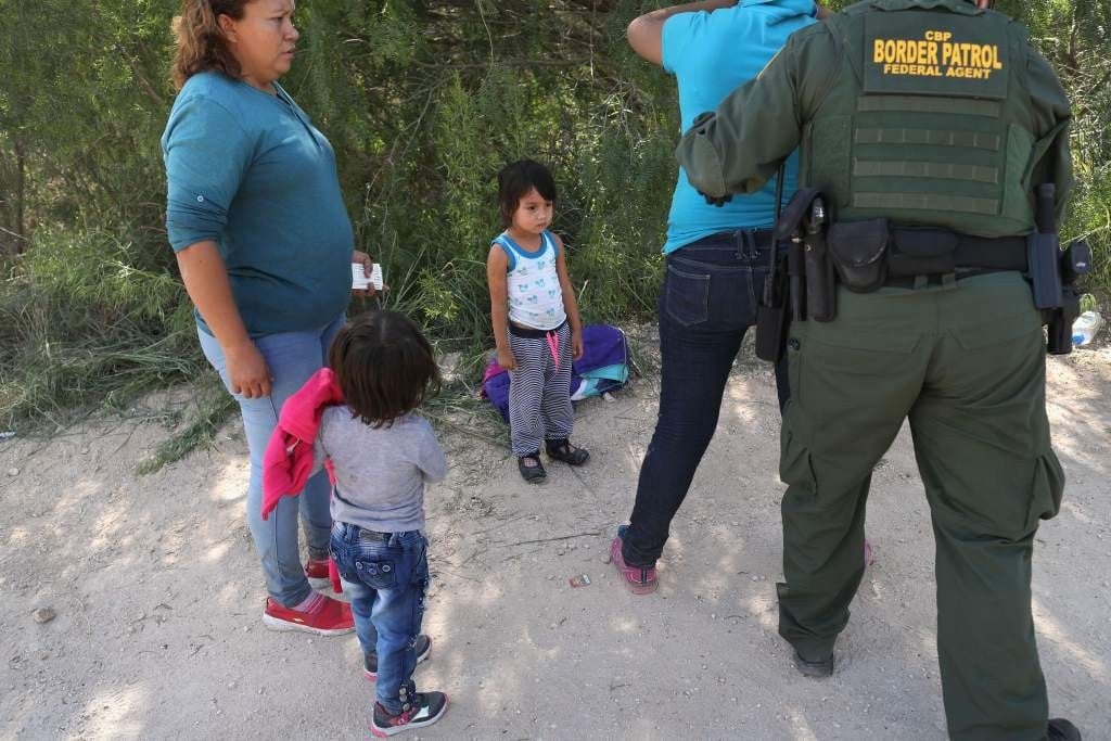 Se mantiene esperanza para migrantes, Supremo de EEUU rechaza restricciones de asilo