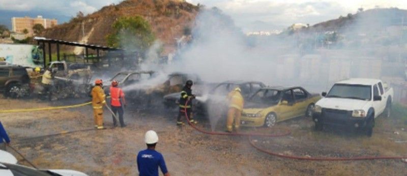 Cuerpo de Bomberos confirman que incendio en estacionamiento de OABI fue provocado
