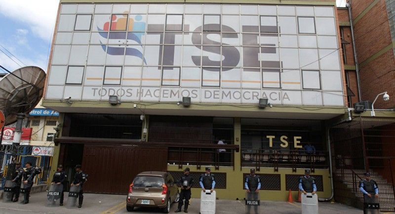 Tribunal de Justicia Electoral gira alrededor de la mesa del poder político hondureño