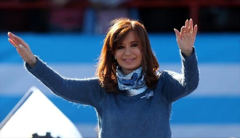 Cristina Fernandez Kirchner Saluda Durante Mitin Buenos Aires Pasado Junio 1502665240737