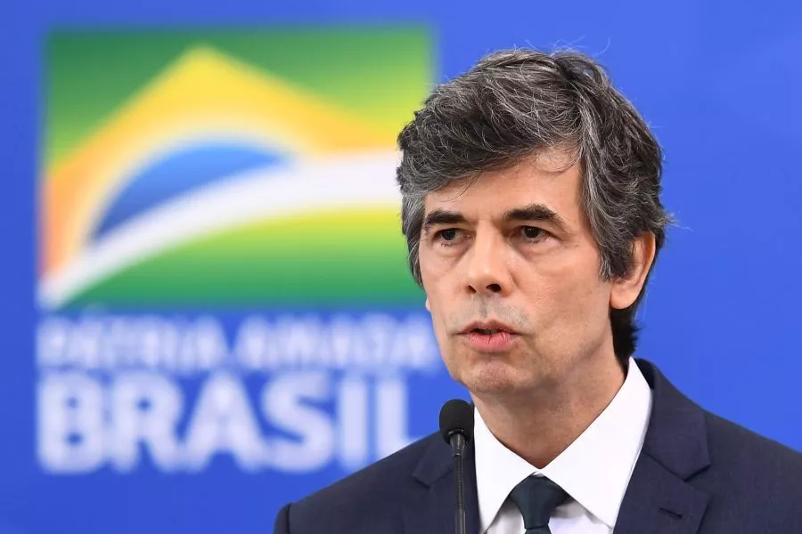Ministro de Salud de Brasil renuncia y profundiza la crisis del coronavirus en Brasil