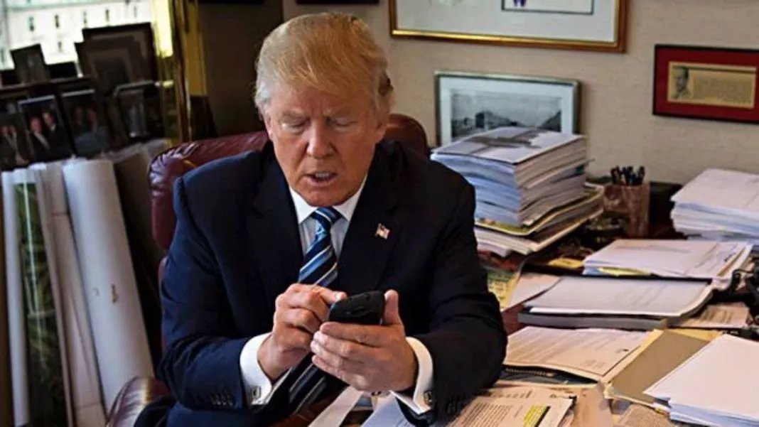 Donald-Trump-phone-3-28-18-1068x601