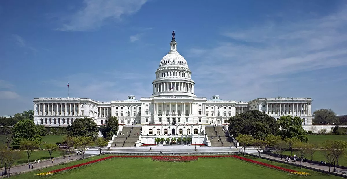 1200px-United_States_Capitol_west_front_edit2