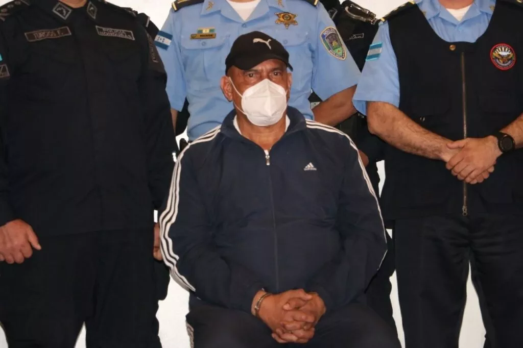 Tigre Bonilla pide a su defensa no presentar más recursos y que no siga reteniendo su extradición