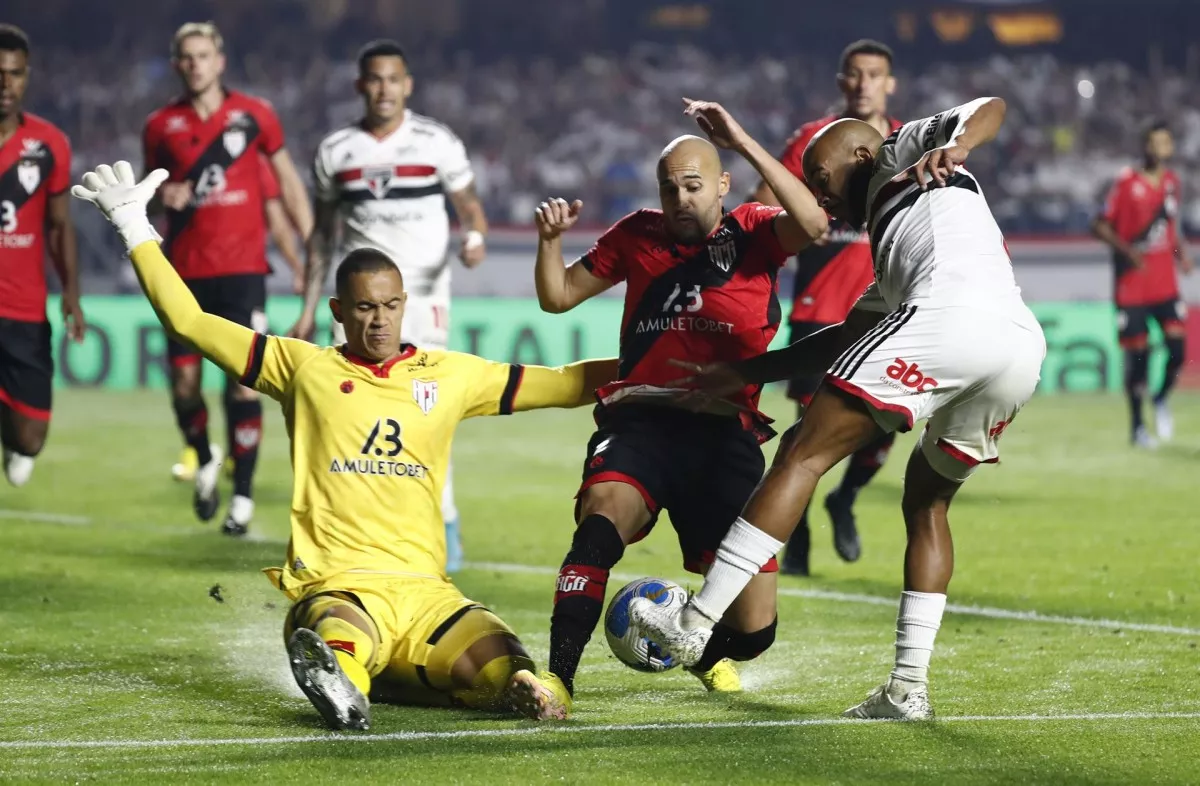 Sao Paulo se impone sobre Goianiense y va a la final de la Copa Sudamericana