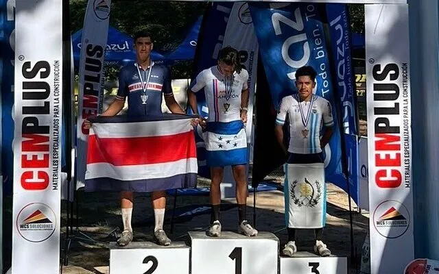 Hondureño Luis López gana categoría élite de ciclismo