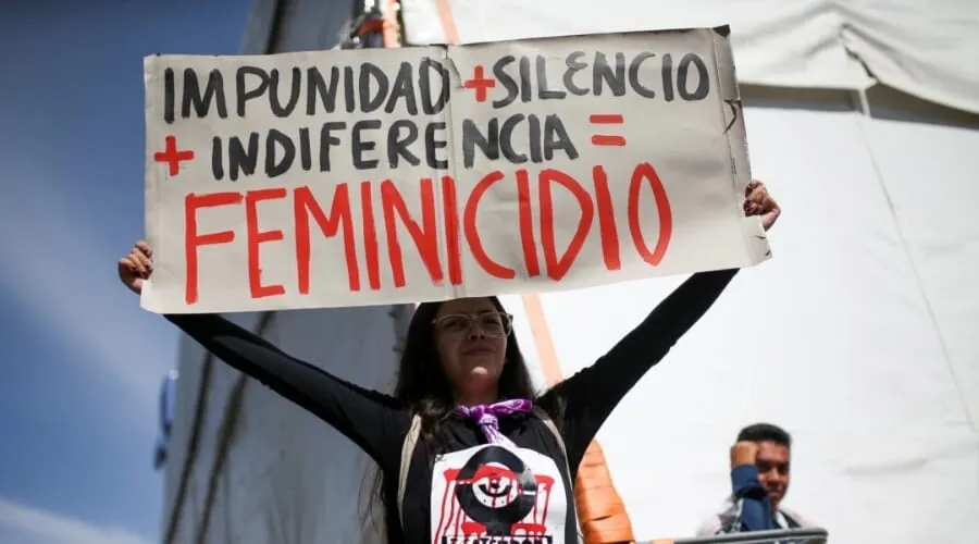 ASÍ DE GRAVE: Es el tema de los feminicidios en Honduras, cada 24 horas resulta asesinada una mujer