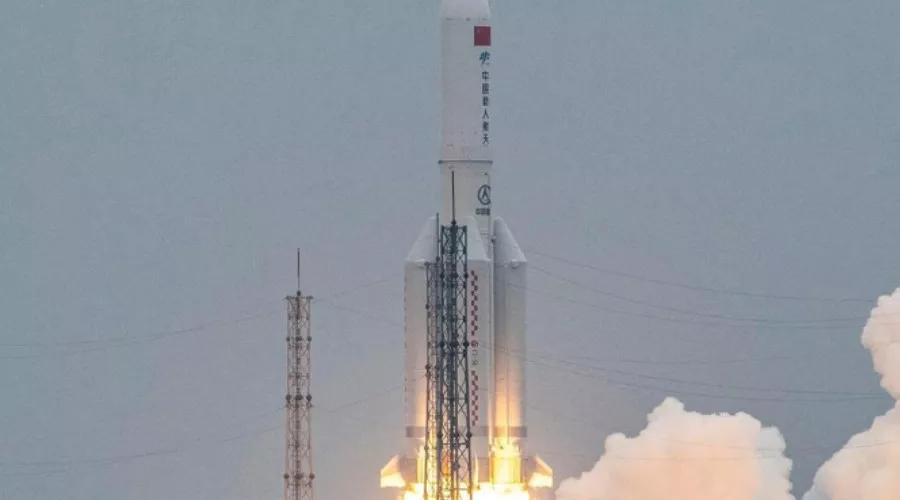 Cae cohete espacial chino de más de 20 toneladas en el Pacífico