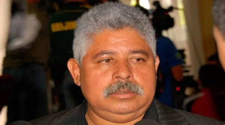 Marvin Ponce desmiente que haya recibido una casa de parte del expresidente Hernández