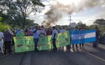 Personal de salud protestarán por 12 horas en carretera Panamericana