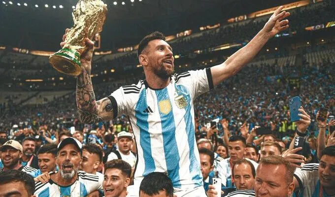 Canelo Álvarez felicitó a Argentina por su campeonato en Qatar 2022