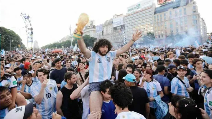 El Mundial, una vía de escape para una Argentina en crisis