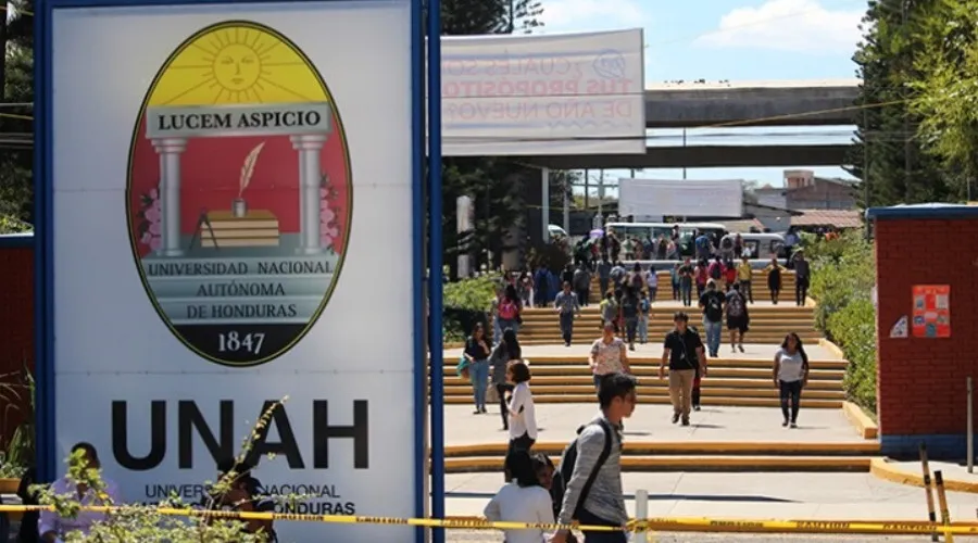 Con 82 mil estudiantes, la UNAH regresó este lunes a clases presidenciales