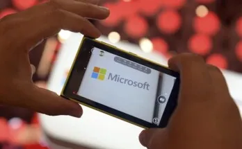 Microsoft llevará su chat de inteligencia artificial a teléfonos y Skype