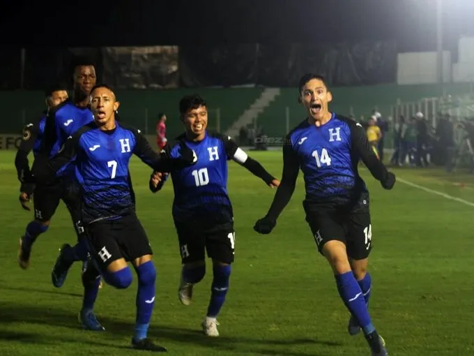 VIDEO: Honduras golea a El Salvador en premundial Sub-17