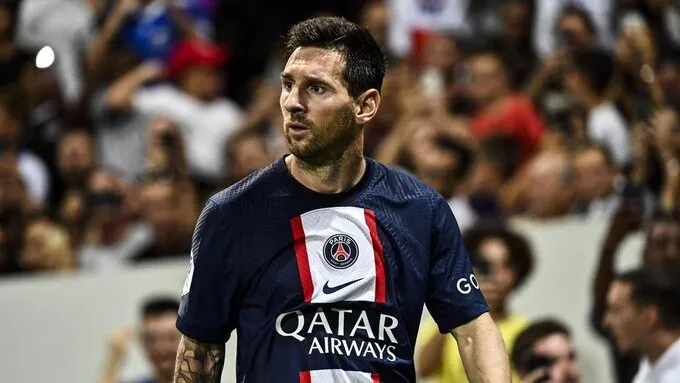 En París ya hablan de una posible salida de Messi del PSG.JPG 1