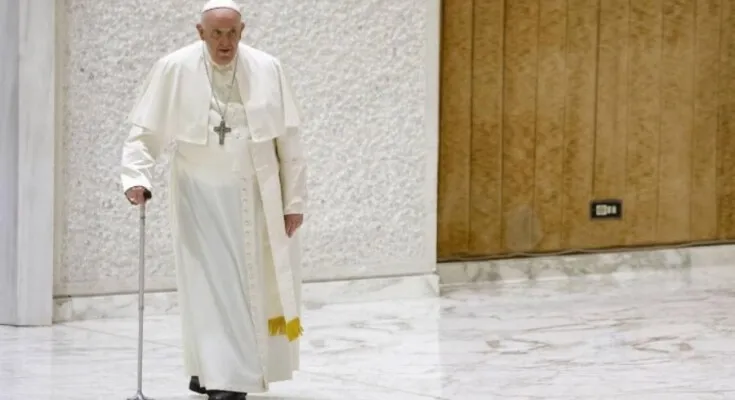 El papa Francisco, ingresado a Hospital por problemas cardíacos y respiratorios