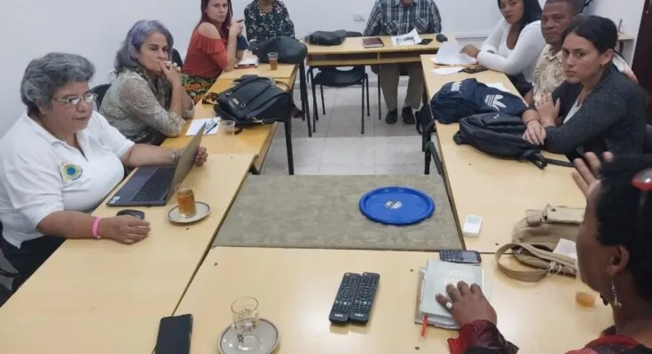 Escuela de Periodismo expone trabajo de democratización de la información en Cuba