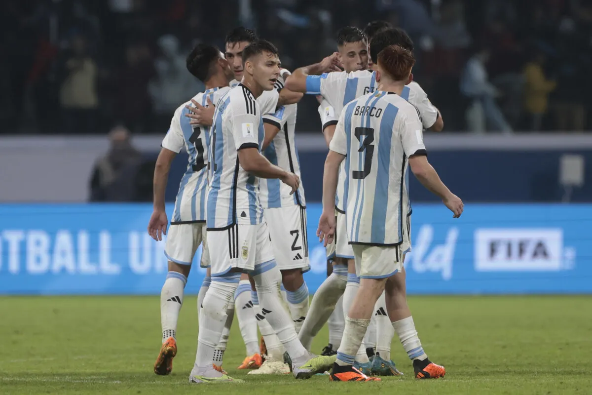 2 1. Argentina Se Estrena En Su Mundial Con Una Ajustada Victoria Ante Uzbekistán
