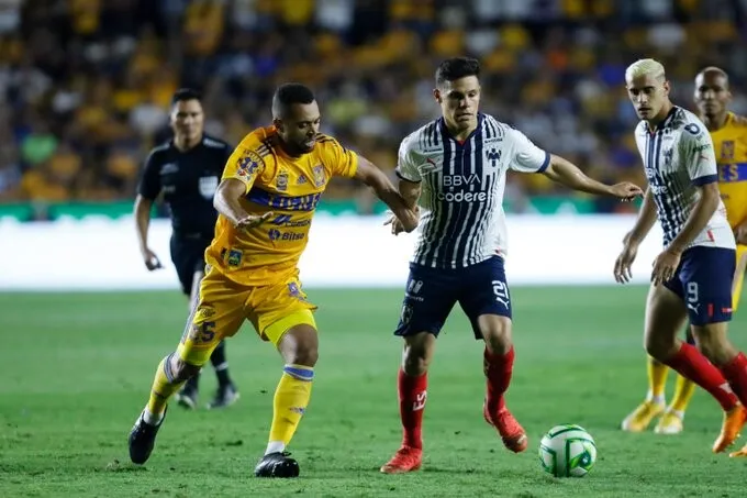 Tigres Y Monterrey Empatan En La Primera Semifinal De México