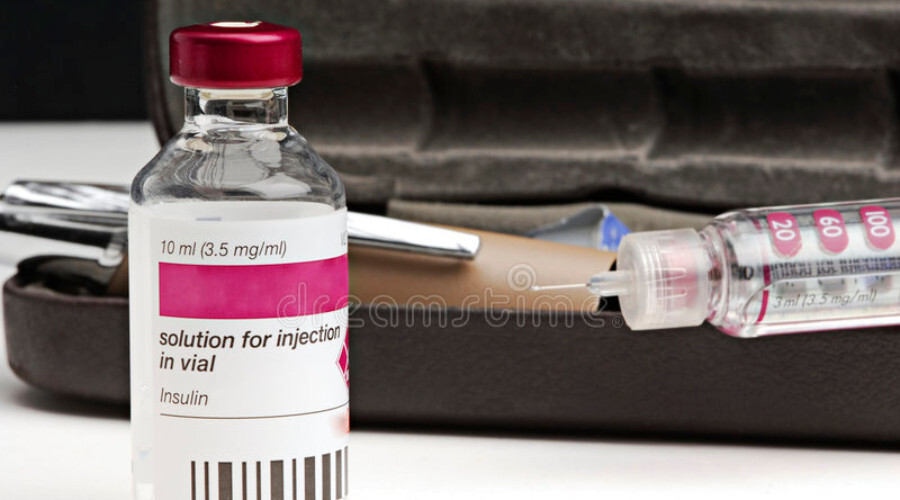 Pacientes diabéticos reciben solo un frasco de insulina, el segundo deben comprarlo