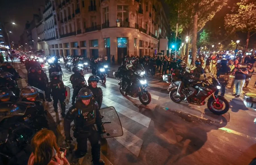 Al menos 719 detenidos por disturbios en Francia en una noche