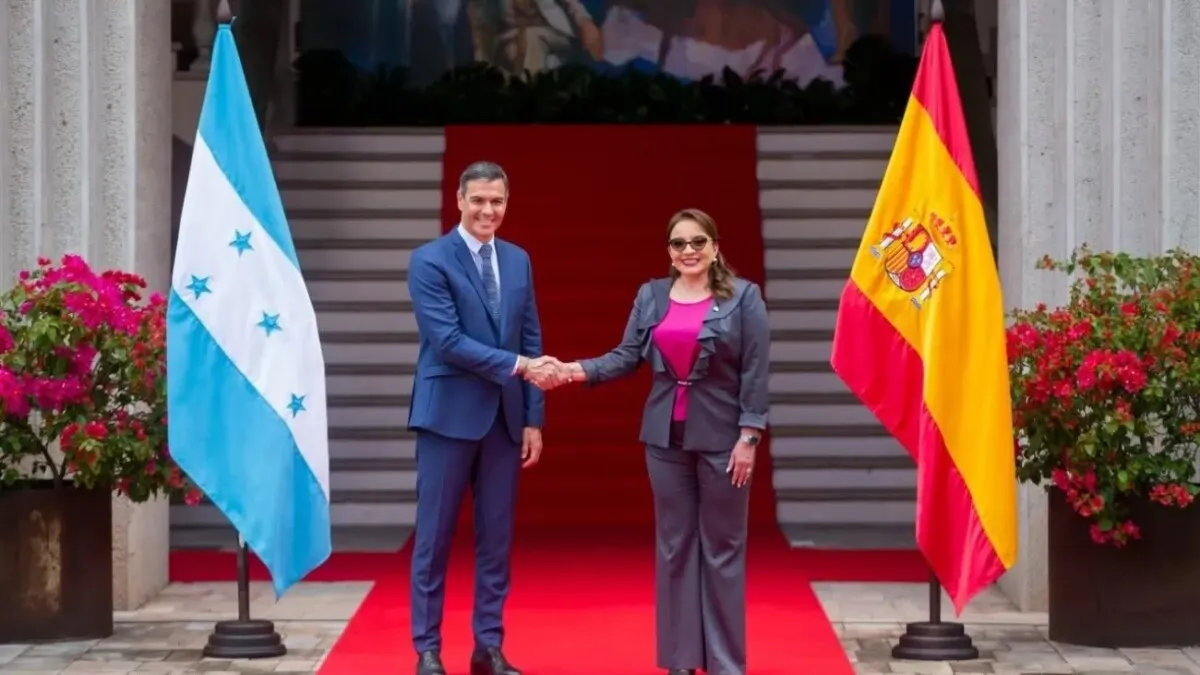 Xiomara Castro felicita a Pedro Sánchez por resultado transparente en elecciones generales de España