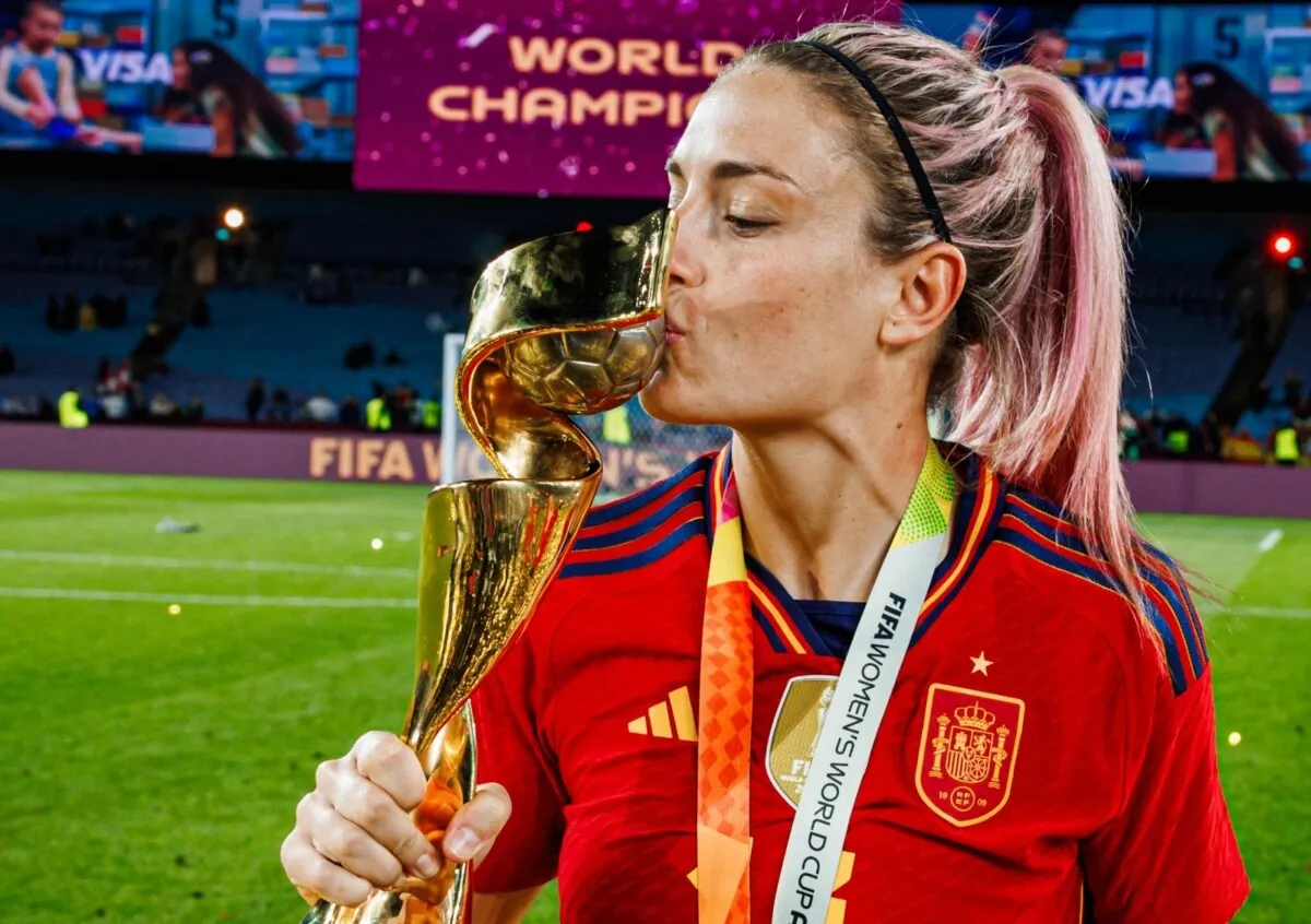 Selección femenina de España se consagra como campeona del mundo 1