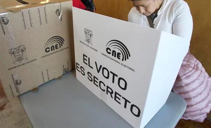 Abren los centros de votación en Ecuador para elecciones generales