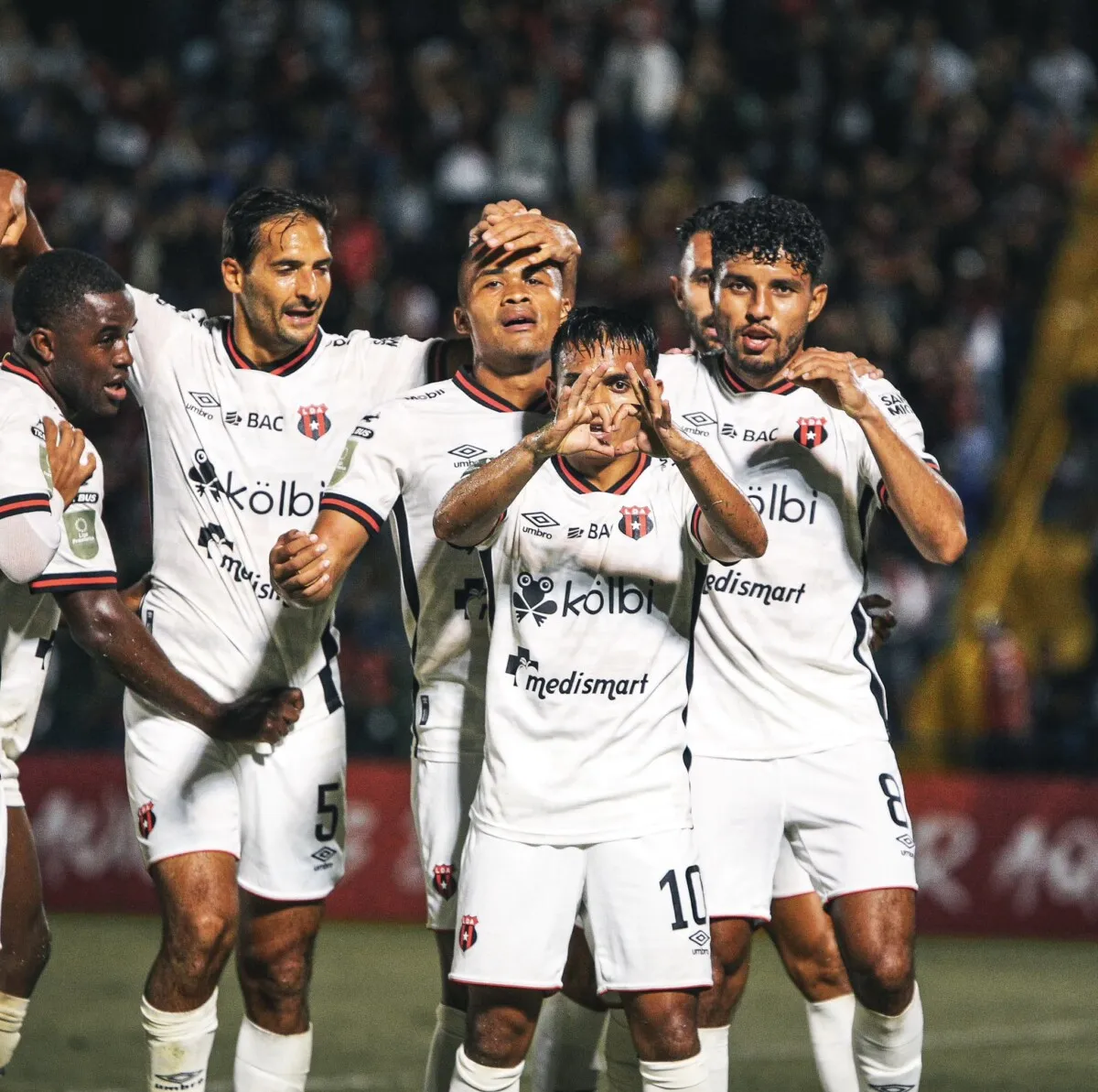 Alajuelense Vence A Cartaginés Y Se Acerca A Semifinales En La Copa Centroamericana