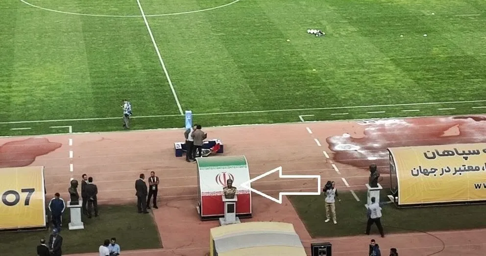Equipo de Benzema se niega a jugar ante equipo iraní por busto de militar en el campo