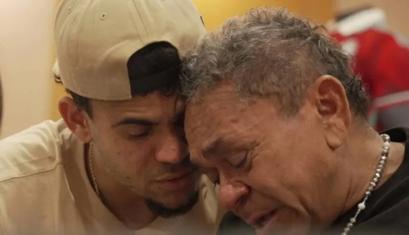 Entre Lágrimas, Luis Díaz Se Reencuentra Con Su Padre