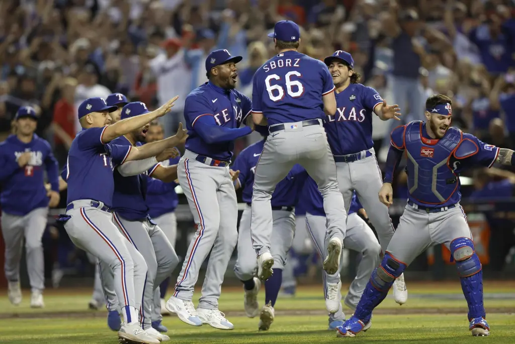 Los Rangers De Texas Conquistan Su Primera Serie Mundial