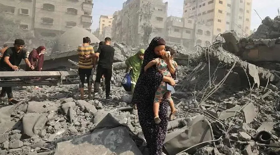 Más de 13,300 muertos en Gaza por los bombardeos israelíes, entre ellos 5,600 niños