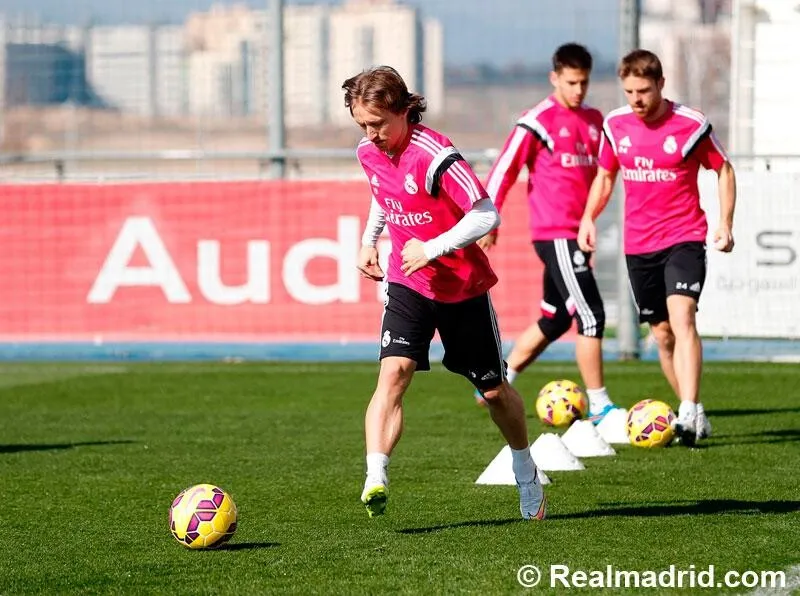 Respiro en el Real Madrid... Modric ya entrena con el grupo