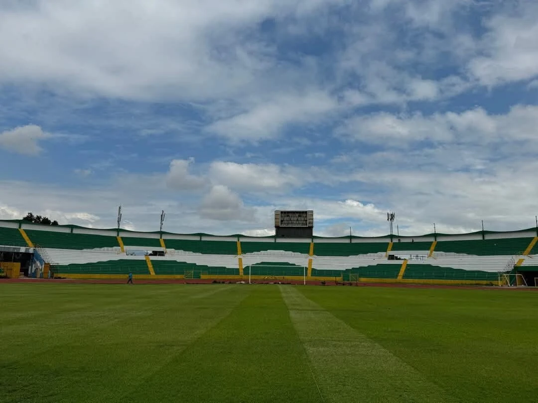 De Verde Y Blanco Lucen Las Gradas Del Estadio Olimpico Para La Llegada De Messi