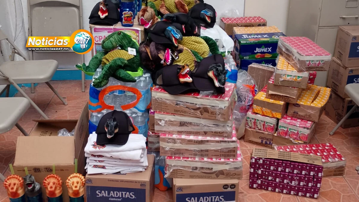 ¡Positivo! Héctor Amador logra ayuda alimenticia para migrantes hondureños varados en México