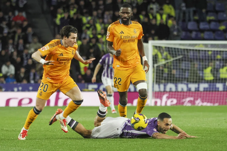Real Madrid Mas Lider En Espana Tras Golear Al Valladolid