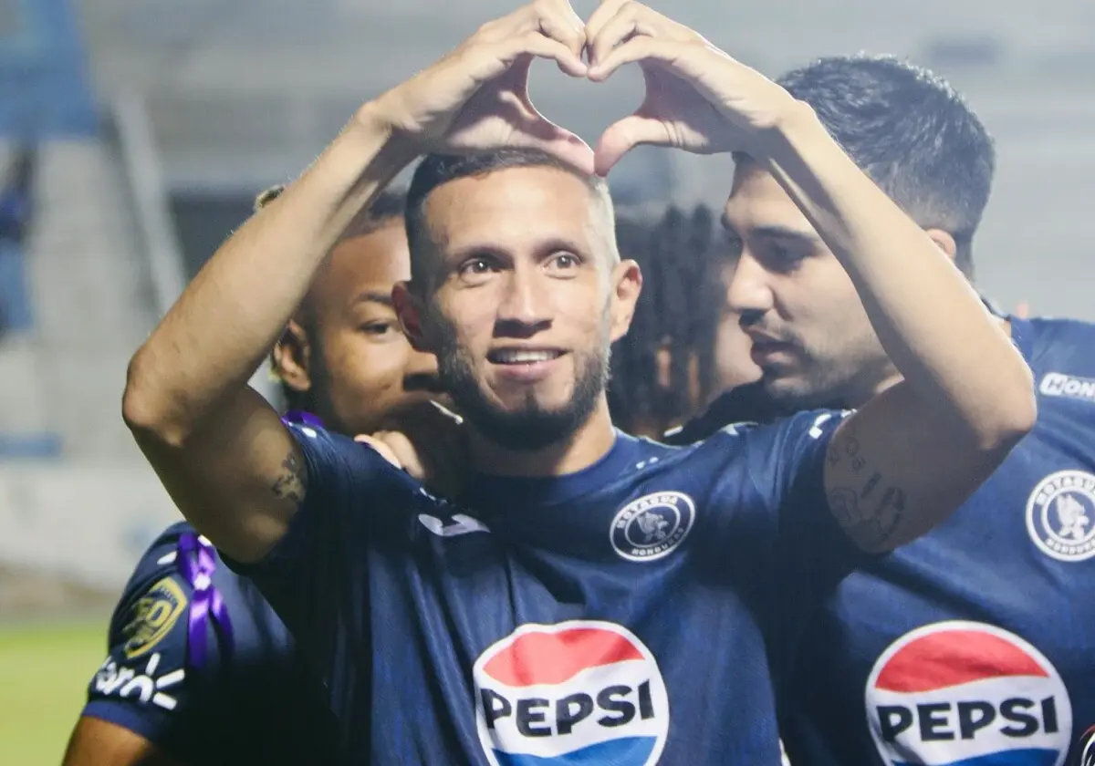 Motagua Golea Y Provoca Que Renuncie El Entrenador De Lobos
