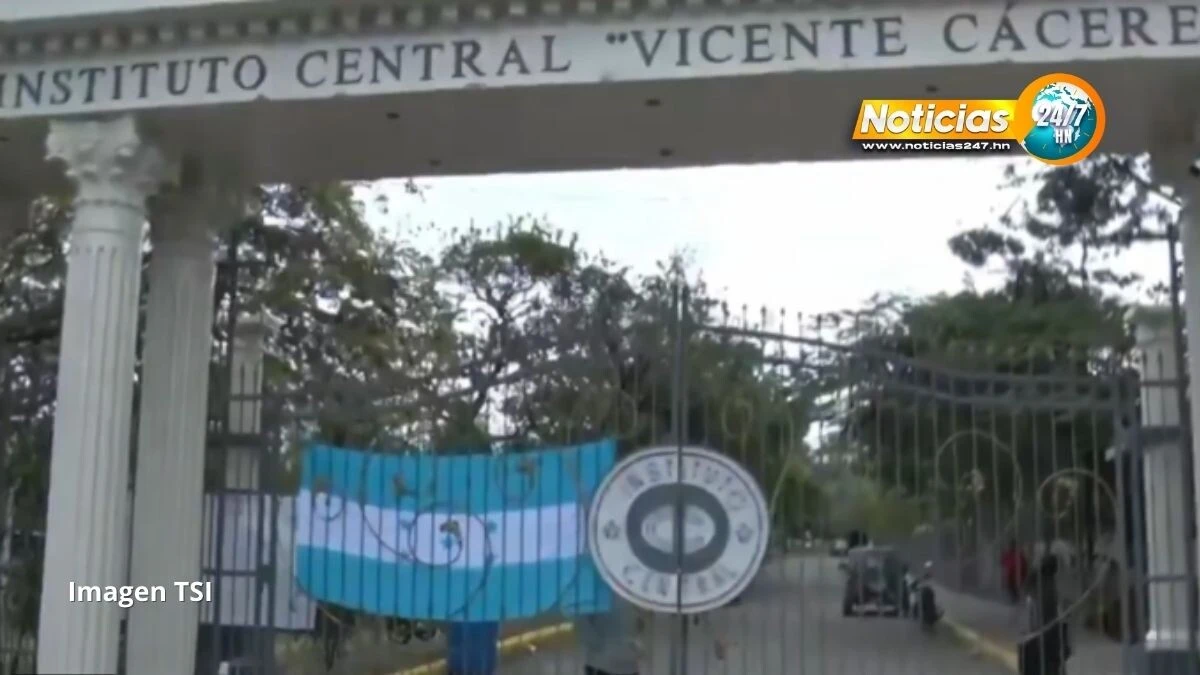 Paro Docente Continua Maestros Denuncian Que Aun No Reciben Sus Salarios
