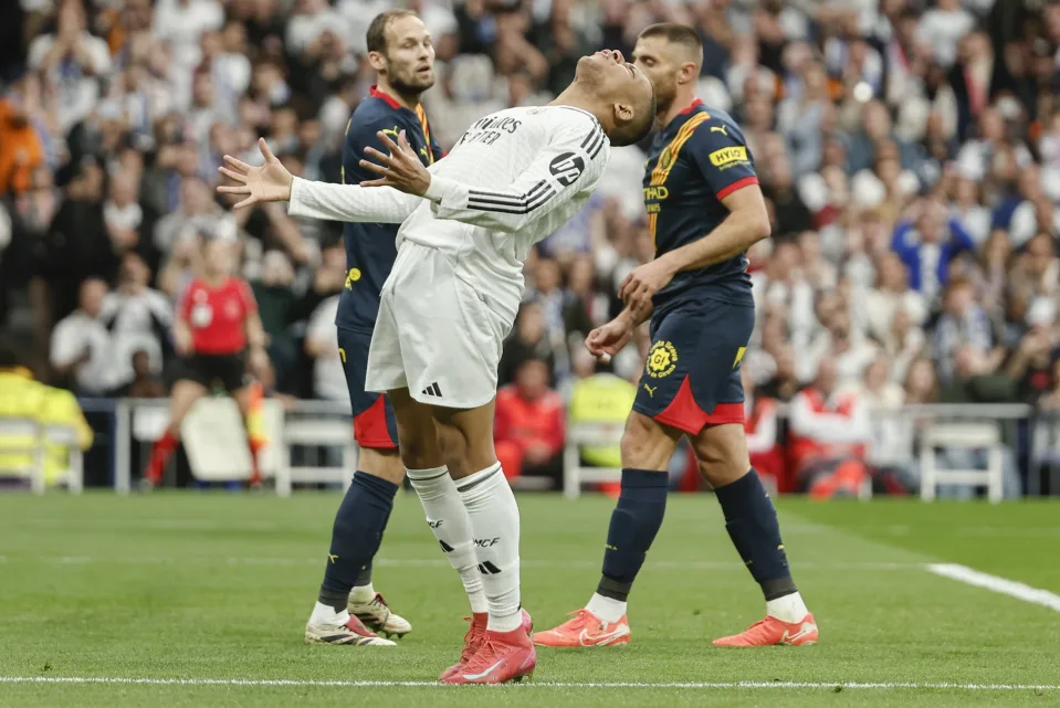 Real Madrid cumple venciendo al Girona