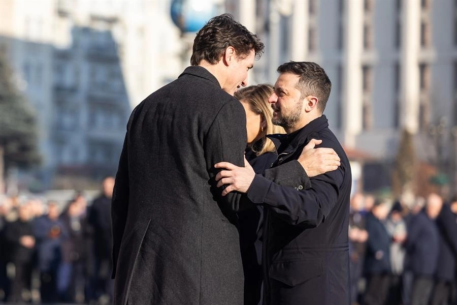 Zelenski pide liberación de todos los prisioneros de guerra como primer paso hacia la paz