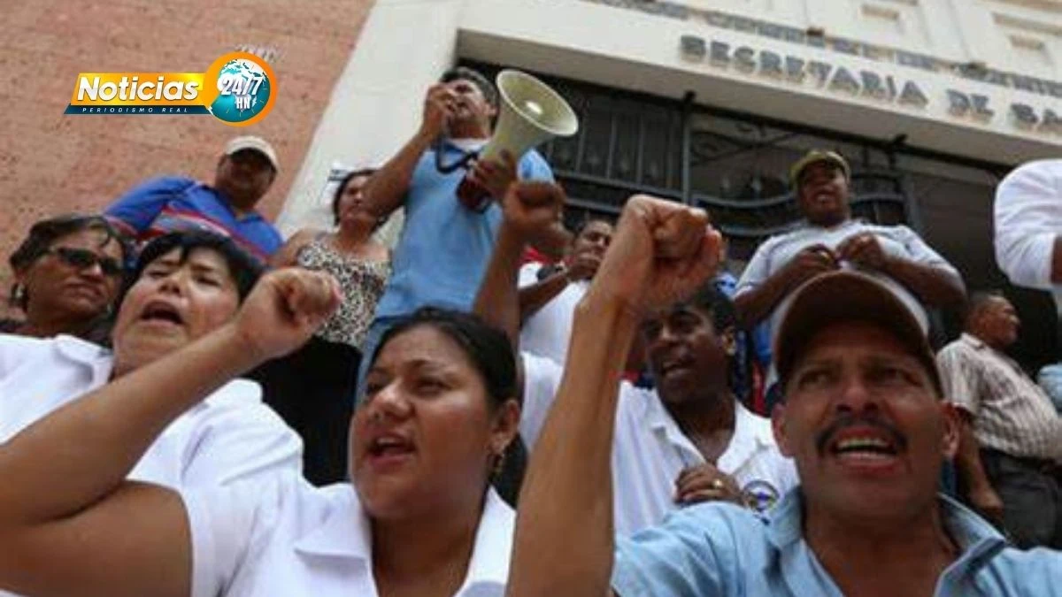 Al Borde Del Paro 40 Mil Burocratas Amenazan Con Protestas Por Aumento Salarial