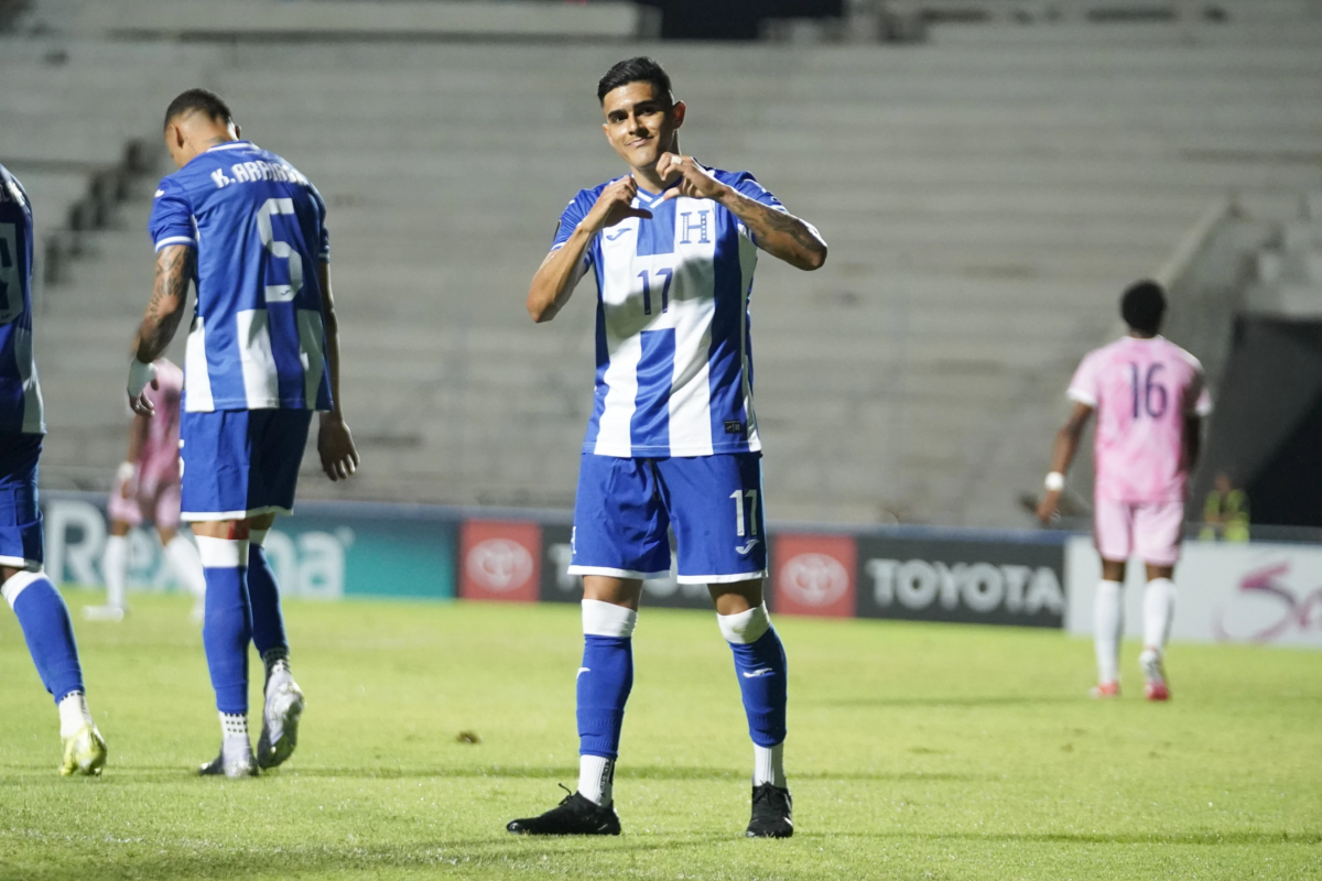 Honduras clasifica a la copa oro pero con muchas dudas por su forma de juego