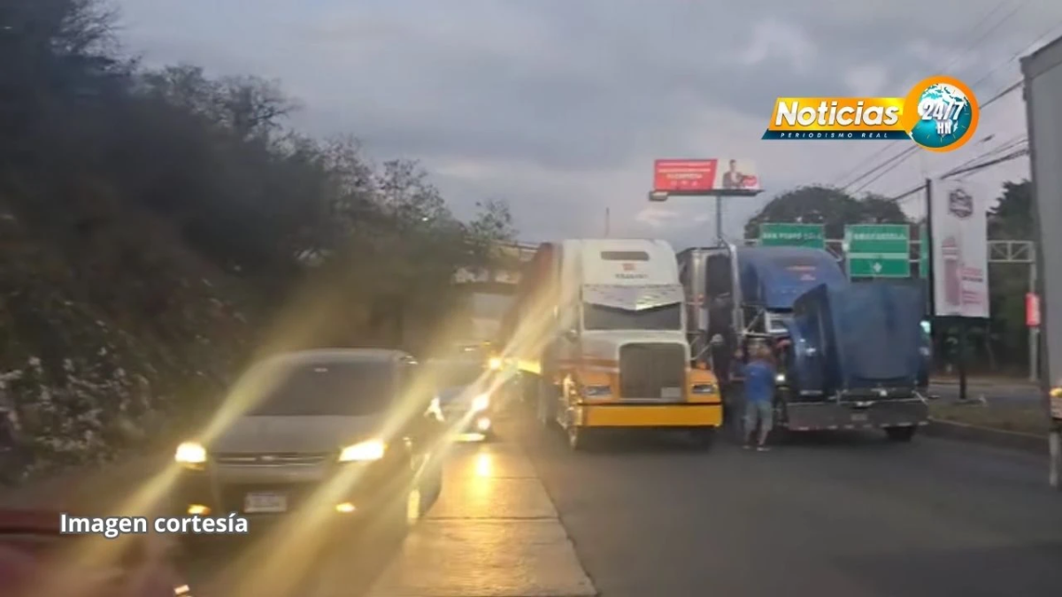 Manana Caotica En La Capital Congestionamiento Paraliza Principales Bulevares