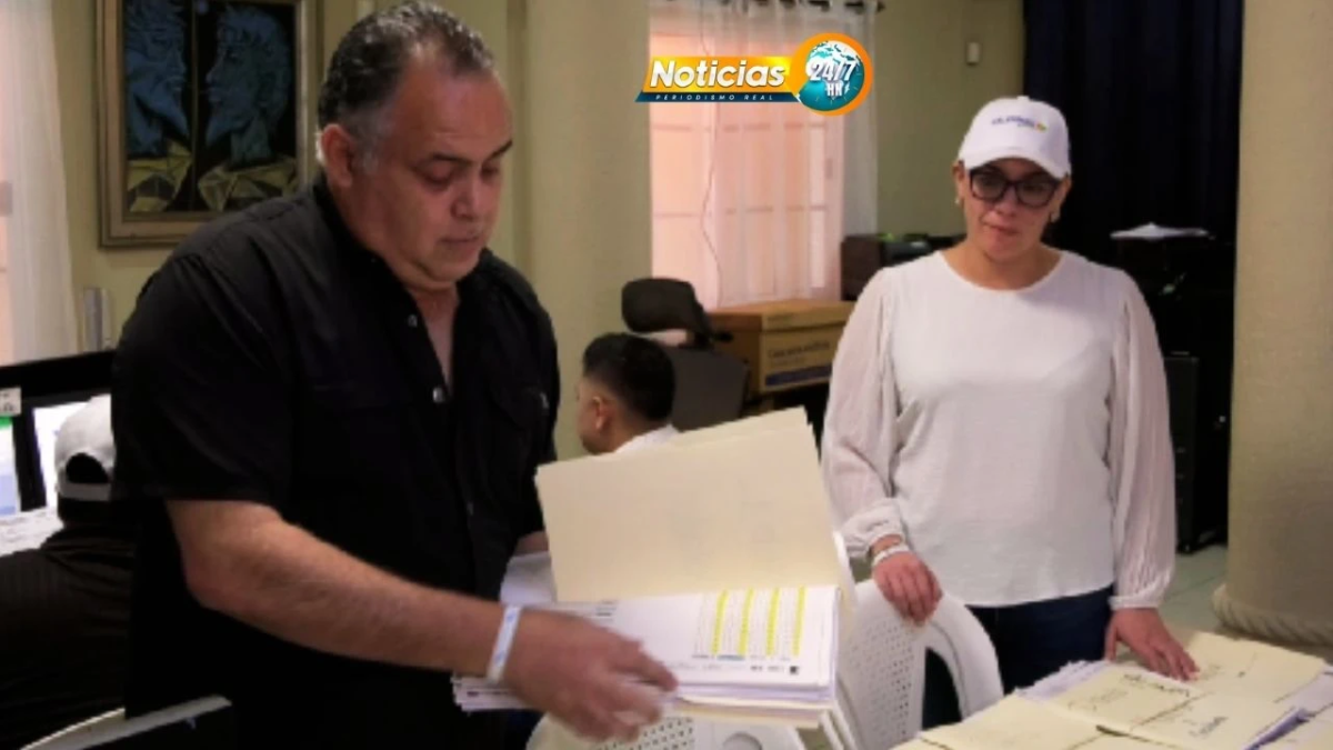 Video Con Prueba En Mano De Actas Infladas Calidonio Desafia Al Cne A Respetar La Voluntad Del Pueblo