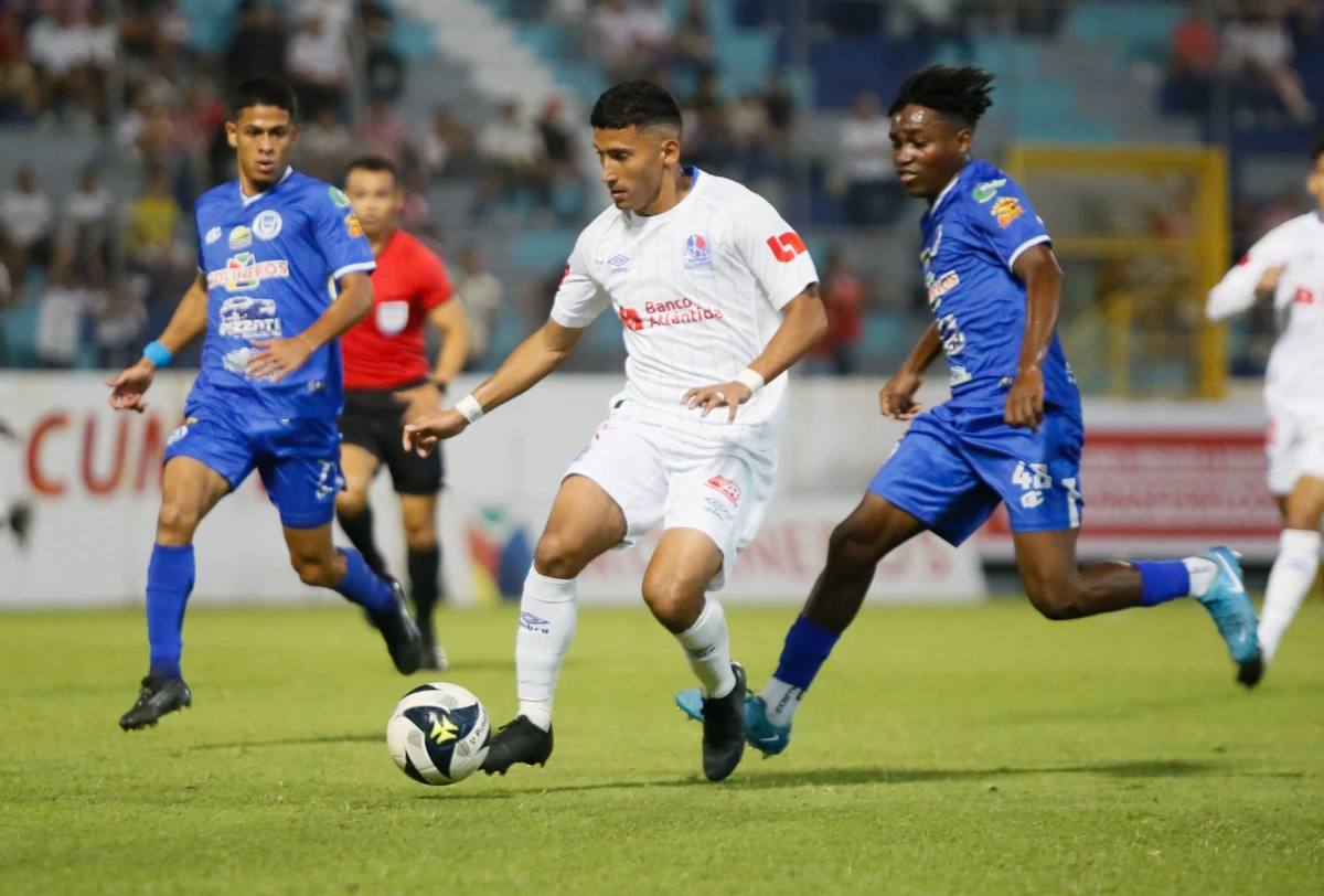 Olimpia empata y le deja en bandeja el liderato al real espana