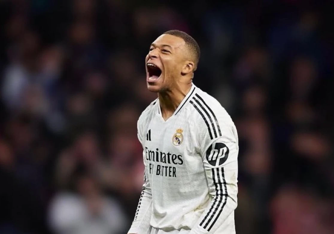 Solo un partido de suspension le dan a mbappe